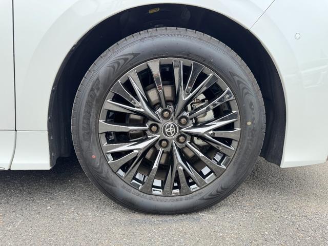 ヴェルファイアハイブリッド Ｚ　プレミア　１３．２型有機ＥＬ後席モニター　ユニバーサルステップ　デジタルインナーミラー　ヘッドアップディスプレイ　１４インチディスプレイオーディオ　左右独立ムーンルーフ　ドラレコ前後　ブラインドスポットモニタ（26枚目）