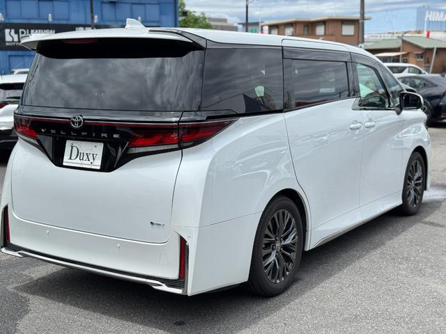 ヴェルファイアハイブリッド Ｚ　プレミア　１３．２型有機ＥＬ後席モニター　ユニバーサルステップ　左右独立ムーンルーフ　トヨタチームメイト　アドバンストパーク　パノラミックビューモニター　ブラインドスポットモニター　デジタルインナーミラー（15枚目）