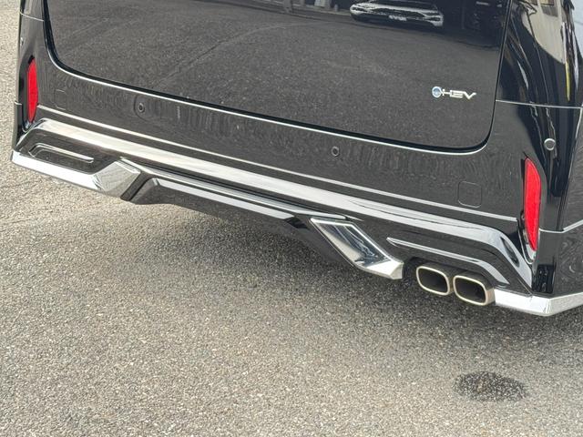 アルファードハイブリッド Ｚ　モデリスタエアロ　１３．２型有機ＥＬ後席モニター　トヨタチームメイト　左右独立ムーンルーフ　デジタルインナーミラ　ワイヤレス充電　スペアタイヤ　全方位カメラ　純正１４型ナビ　フルセグＴＶ　ＨＵＤ（22枚目）