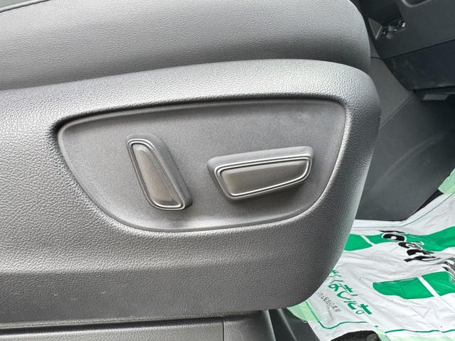 アルファードハイブリッド Ｚ　モデリスタエアロ　１３．２型有機ＥＬ後席モニター　トヨタチームメイト　左右独立ムーンルーフ　デジタルインナーミラ　ワイヤレス充電　スペアタイヤ　全方位カメラ　純正１４型ナビ　フルセグＴＶ　ＨＵＤ（33枚目）