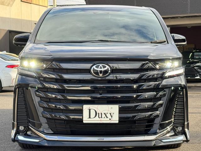 ヴェルファイアハイブリッド Ｚ　プレミア　モデリスタエアロ　１３．２型有機ＥＬ後席モニター　ドレスアップマフラー　左右独立ムーンルーフ　デジタルインナーミラー　トヨタチームメイト　１４インチディスプレイ　パノラミックビューモニター　ＨＵＤ（10枚目）