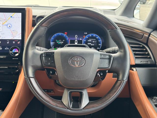 ヴェルファイアハイブリッド Ｚ　プレミア　モデリスタエアロ　１３．２型有機ＥＬ後席モニター　ドレスアップマフラー　左右独立ムーンルーフ　デジタルインナーミラー　トヨタチームメイト　１４インチディスプレイ　パノラミックビューモニター　ＨＵＤ（49枚目）