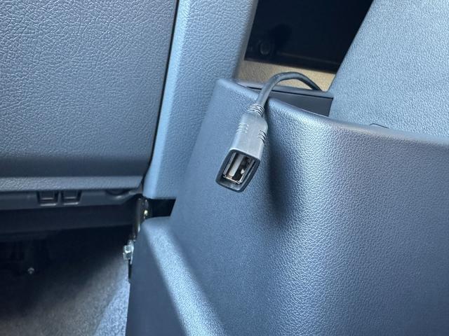 �y�t�r�a�|�[�g�z�X�}�[�g�t�H����A���̂ق��̓d�q�@��̏[�d�ɂ��g�����������܂��I�܂��A���ЃI���W�i���̃A���}�f�B�t���[�U�[���̔����Ă���܂��̂ŁA������ɂ����g�����������܂��I���A�����҂����Ă���܂�