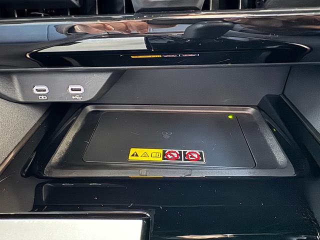 アルファードハイブリッド Ｚ　モデリスタエアロ　１３．２型有機ＥＬ後席モニター　シグネチャーイルミ　トヨタチームメイト　デジタルインナーミラー　アドバンストパーク　パノラミックビューモニター　ワイヤレス充電　ＨＵＤ　ＢＳＭ　ＥＴＣ（47枚目）