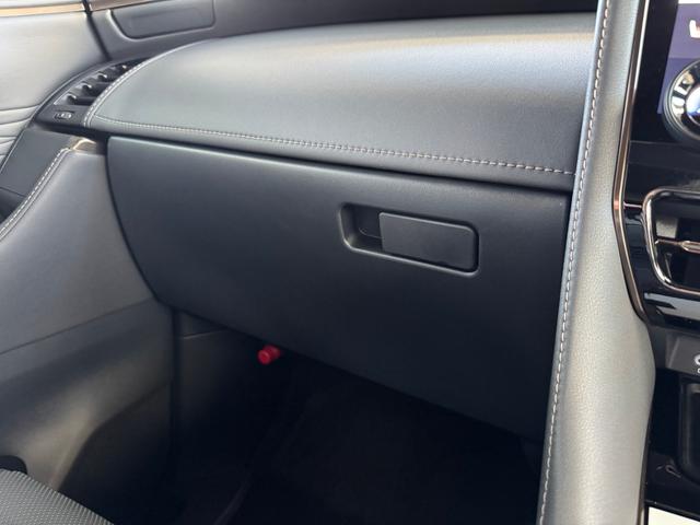 アルファードハイブリッド Ｚ　モデリスタエアロ　１３．２型有機ＥＬ後席モニター　シグネチャーイルミ　トヨタチームメイト　デジタルインナーミラー　アドバンストパーク　パノラミックビューモニター　ワイヤレス充電　ＨＵＤ　ＢＳＭ　ＥＴＣ（59枚目）