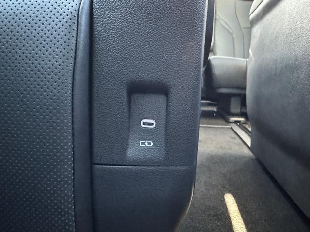 アルファードハイブリッド Ｚ　モデリスタエアロ　１３．２型有機ＥＬ後席モニター　シグネチャーイルミ　トヨタチームメイト　デジタルインナーミラー　アドバンストパーク　パノラミックビューモニター　ワイヤレス充電　ＨＵＤ　ＢＳＭ　ＥＴＣ（70枚目）