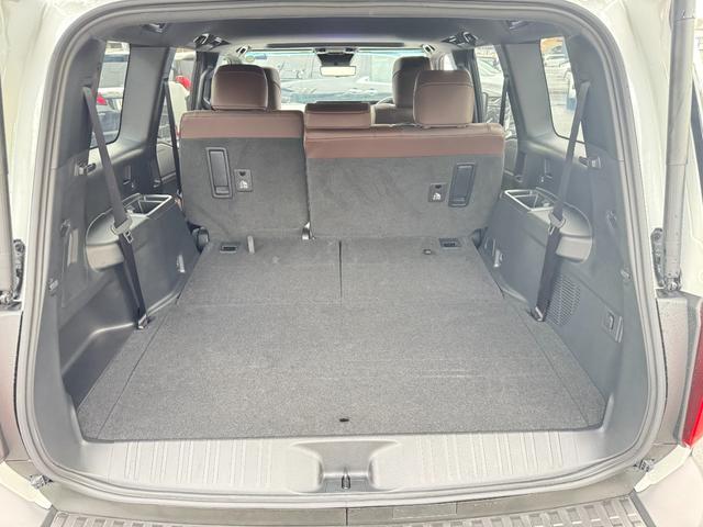 ランドクルーザー２５０ ＶＸファーストエディション　丸目ヘッドライト　ムーンルーフ　デジタルインナーミラー　ブラインドスポットモニタ　パノラミックビューモニター　フルセグＴＶ　オートマチックハイビーム　ブラウン内装　シートヒーター＆ベンチレーション（66枚目）