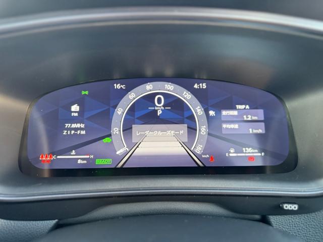 カローラクロス ＧＲスポーツ　登録済未使用車　電動リアゲート　パノラマルーフ　アダプティブハイビーム　ＧＲ専用レッドキャリパー　パノラミックビューモニター　ＢＳＭ　ハンドルヒーター　ナノイーＸ　　アルミペダル　純正１９ＡＷ（43枚目）