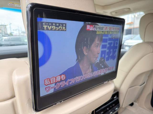 ランドクルーザー ＺＸ　モデリスタエアロ　リアエンターテイメントシステム　リアデフロック　クールボックス　マルチテレインモニター　空気圧センサー　寒冷地仕様　サンルーフ　ルーフレール　パノラミックビューモニター　ＨＵＤ（3枚目）