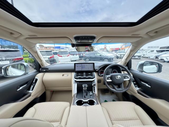 ランドクルーザー ＺＸ　モデリスタエアロ　リアエンターテイメントシステム　リアデフロック　クールボックス　マルチテレインモニター　空気圧センサー　寒冷地仕様　サンルーフ　ルーフレール　パノラミックビューモニター　ＨＵＤ（35枚目）