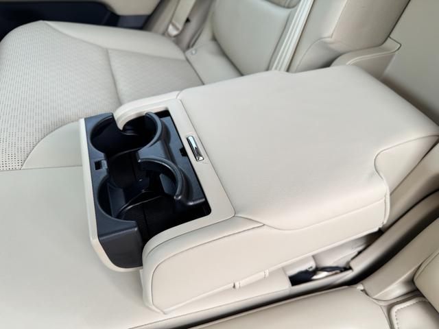 ランドクルーザー ＺＸ　モデリスタエアロ　リアエンターテイメントシステム　リアデフロック　クールボックス　マルチテレインモニター　空気圧センサー　寒冷地仕様　サンルーフ　ルーフレール　パノラミックビューモニター　ＨＵＤ（67枚目）