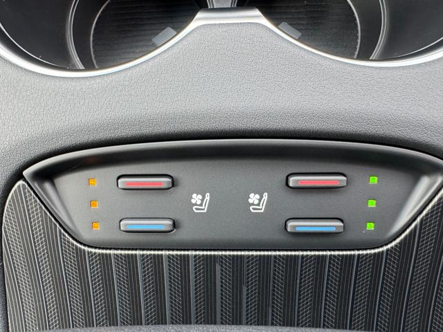 ハリアーハイブリッド Ｚ　レザーパッケージ　ＪＢＬサウンドシステム　ＨＵＤ　デジタルインナーミラー　１２．３インチディスプレイオーディオプラス　ブラインドスポットモニター　パノラミックビューモニター　レザーシート　ヘッドアップディスプレイ（5枚目）