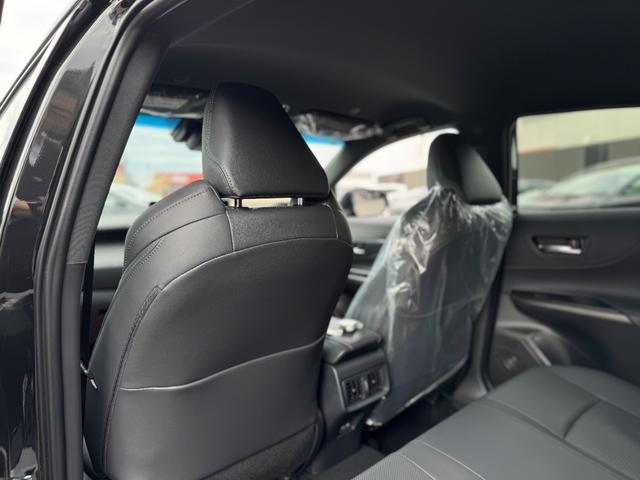 ハリアーハイブリッド Ｚ　レザーパッケージ　ＪＢＬサウンドシステム　ＨＵＤ　デジタルインナーミラー　１２．３インチディスプレイオーディオプラス　ブラインドスポットモニター　パノラミックビューモニター　レザーシート　ヘッドアップディスプレイ（39枚目）