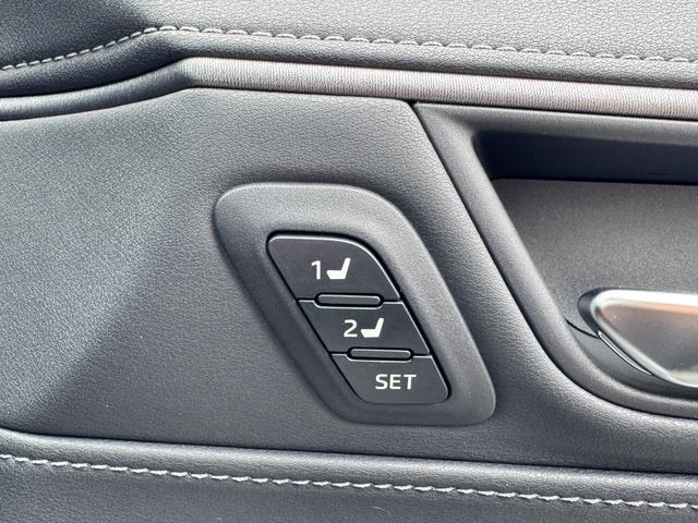 ハリアーハイブリッド Ｚ　レザーパッケージ　ＪＢＬサウンドシステム　ＨＵＤ　デジタルインナーミラー　１２．３インチディスプレイオーディオプラス　ブラインドスポットモニター　パノラミックビューモニター　レザーシート　ヘッドアップディスプレイ（60枚目）