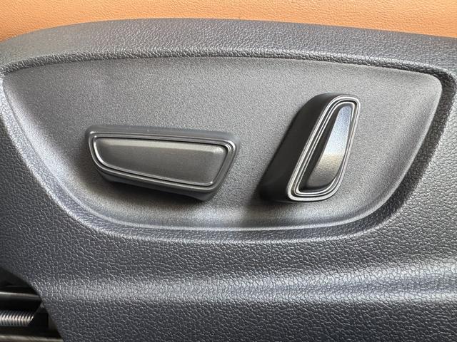 �y�p���[�V�[�g�z�p���[�V�[�g�𑕔����Ă���܂��I���D�݂̈ʒu�ɃZ�b�e�B���O�\�ł��I�d���ōׂ����ʒu�������\�ł��̂ŁA�x�X�g�ȃ|�W�V�����ɃZ�b�e�B���O���邱�Ƃ��\�ł��I�����X�A���҂����Ă���܂��I