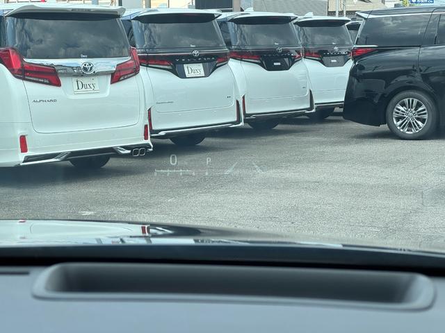 ハリアーハイブリッド Ｚ　レザーパッケージ　パノラマルーフ　全周囲カメラ　デジタルミラー　１２．３型ＪＢＬナビ　パノラミックビューモニター　ブラインドスポットモニター　ＥＴＣ２．０　レーダークルーズコントロール　パワーバックドア　ＨＵＤ　ＵＳＢ（55枚目）