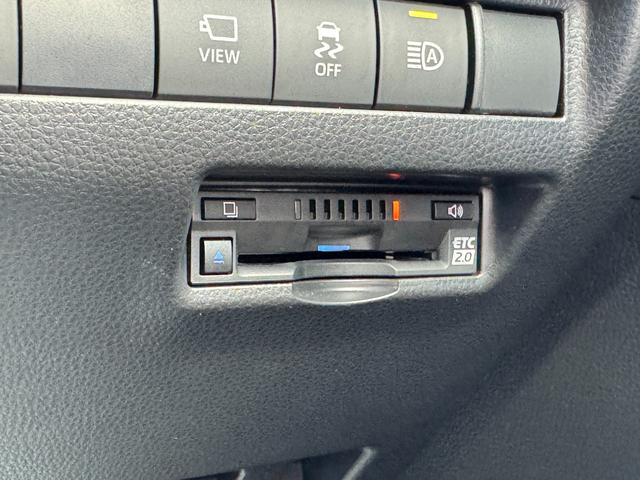 ハリアーハイブリッド Ｚ　レザーパッケージ　パノラマルーフ　全周囲カメラ　デジタルミラー　１２．３型ＪＢＬナビ　パノラミックビューモニター　ブラインドスポットモニター　ＥＴＣ２．０　レーダークルーズコントロール　パワーバックドア　ＨＵＤ　ＵＳＢ（59枚目）