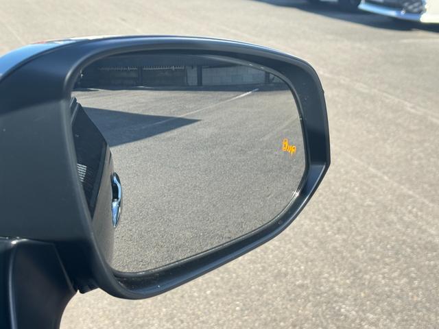 ハリアーハイブリッド Ｚ　レザーパッケージ・ナイトシェード　２０２５年次改モデル　ＰＨＥＶ仕様グリル　モデリスタエアロ　調光パノラマルーフ　１２．３型ＪＢＬプレミアムサウンドナビゲーション　パノラミックビュー　デジタルインナーミラー　ドライブレコーダー内蔵（33枚目）