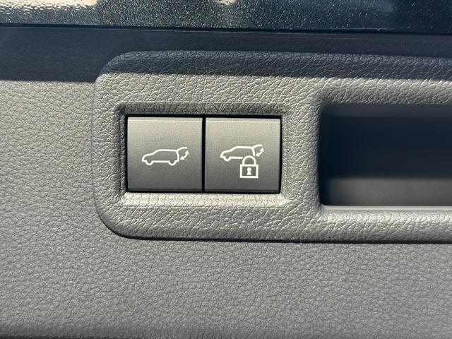 ハリアーハイブリッド Ｚ　レザーパッケージ・ナイトシェード　２０２５年次改モデル　ＰＨＥＶ仕様グリル　モデリスタエアロ　調光パノラマルーフ　１２．３型ＪＢＬプレミアムサウンドナビゲーション　パノラミックビュー　デジタルインナーミラー　ドライブレコーダー内蔵（77枚目）