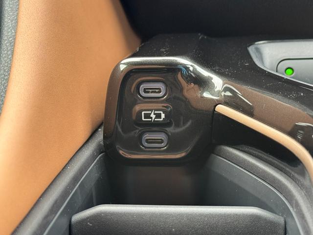 �y�t�r�a�|�[�g�z�X�}�[�g�t�H����A���̂ق��̓d�q�@��̏[�d�ɂ��g�����������܂��I�܂��A���ЃI���W�i���̃A���}�f�B�t���[�U�[���̔����Ă���܂��̂ŁA������ɂ����g�����������܂��I���A�����҂����Ă���܂�