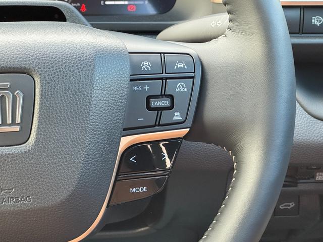 �y���[�_�[�N���[�Y�R���g���[���i�O�ԑ��Ǐ]�@�\�t�z�~���g���[�_�[�ƒP��J�����Ő�s�Ԃ�F�����A�ԑ��ɉ������Ԋԋ�����ۂ��Ȃ���Ǐ]���s���x�����܂��B�������H�ŁA�����ԑ��s���Ȃǂɏd�󂳂�鑕���ł��I�I