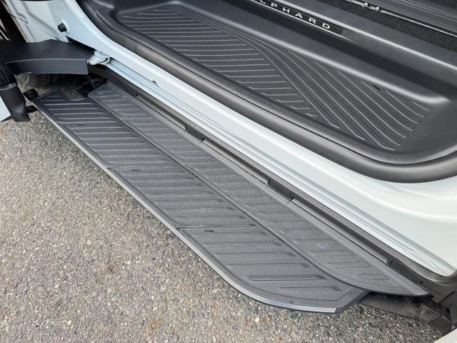 �y���j�o�[�T���X�e�b�v�z���[�J�[�I�v�V�����ł��郆�j�o�[�T���X�e�b�v����������Ă���܂��I�X���C�h�h�A�Ɋi�[���ꂽ�X�e�b�v�ŏ��~�肪���₷���Ȃ��Ă���܂��I���Ђ����X���������̌����Ă݂Ă���������