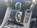 電子パーキングブレーキです♪ワンタッチ操作でスマートに駐車をサポート!力を使わずにブレーキがかかり、坂道発進もラクラク。自動解除機能で、発進もスムーズ。ドライブがもっと楽しくなる便利な装備です!!!