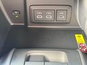 【ワイヤレス充電】ワイヤレス充電のポートも装備されております!煩わしいコードが無く、車内がスッキリまとまります!置いておくだけで、お車で移動中に充電されますのでお出かけ先でスマホの充電を気にする事なし