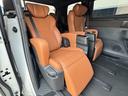 二列目のシートも状態良好です！！！広々としていて、足元のスペースも広く、快適にお乗りいただけます！！！また、当店では実際に乗っていただくことも可能ですので、実車に乗っていただき、ご体感くださいませ！！