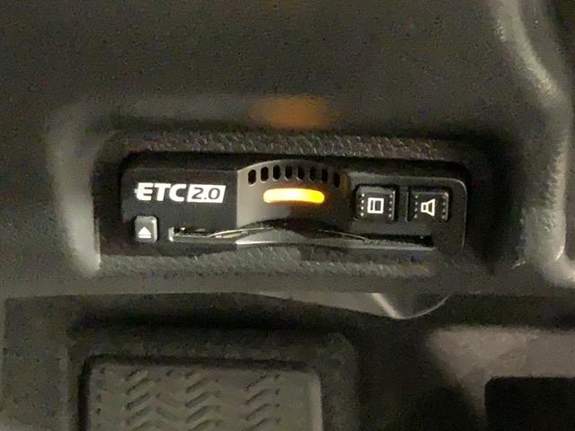 ヴェゼル ｅ：ＨＥＶ　Ｚ　Ｈ　ＳＥＮＳＩＮＧ　最長５年保証　ワンオ－ナ－　純正ナビ　ＴＶ　ＲカメラＢＴオ－ディオ　ドラレコ　ＥＴＣ　ＬＥＤライト　ＶＳＡ　シ－トヒ－タ－　クルコン　アルミ　スマ－トキ－　盗難防止装置　整備記録簿（13枚目）