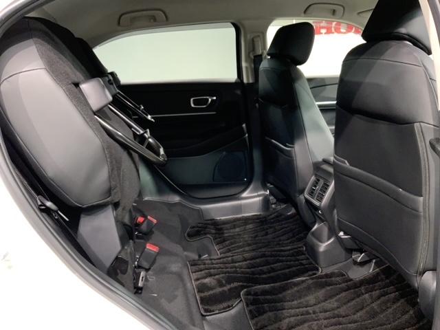 ヴェゼル ｅ：ＨＥＶ　Ｚ　Ｈ　ＳＥＮＳＩＮＧ　最長５年保証　ワンオ－ナ－　純正ナビ　ＴＶ　ＲカメラＢＴオ－ディオ　ドラレコ　ＥＴＣ　ＬＥＤライト　ＶＳＡ　シ－トヒ－タ－　クルコン　アルミ　スマ－トキ－　盗難防止装置　整備記録簿（35枚目）