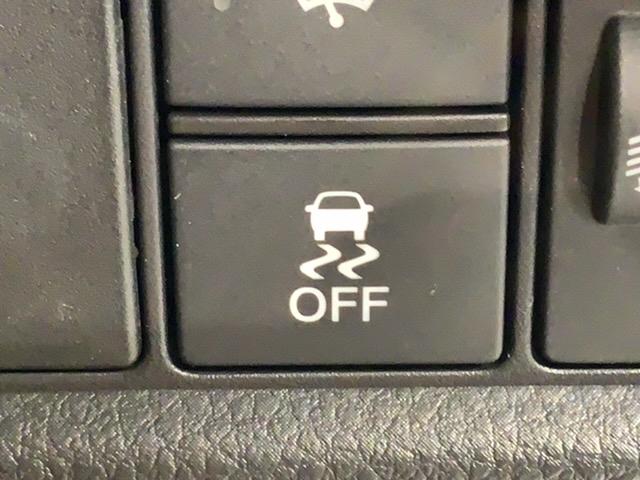 フィット ｅ：ＨＥＶリュクス　Ｈ　ＳＥＮＳＩＮＧ　新車保証　試乗車　ワンオ－ナ－　純正ナビ　ＴＶ　Ｒカメラ　マルチビュ－　ＢＴオ－ディオ　ＥＴＣ　ＬＥＤライト　ＶＳＡ　シ－トヒ－タ－　クルコン　アルミ　スマ－トキ－　盗難防止装置（13枚目）