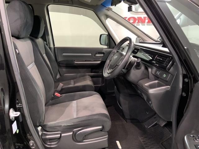 ステップワゴンスパーダ スパーダ　ホンダセンシング　１年保証　ナビＶＸＭ－１７５ＶＦＮｉ　ＴＶ　Ｒカメラ　ＣＤ録音　ＤＶＤ　Ｒモニター　ドラレコ　ＥＴＣ　ＬＥＤライト　ＶＳＡ　両側電動ドア　クルコン　アルミ　フォグ　ドアバイザー　スマキー　盗難防止装置（18枚目）