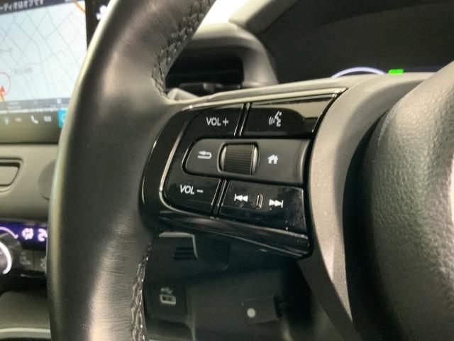 ヴェゼル ｅ：ＨＥＶ　Ｚ　Ｈ　ＳＥＮＳＩＮＧ　最長５年保証　ワンオーナー　純正ナビ　ＴＶ　Ｒカメラ　ＢＴオ－ディオ　ＥＴＣ　ＬＥＤライト　ＶＳＡ　シートヒーター　クルコン　Ｐテールゲート　アルミ　フォグ　スマキー　盗難防止装置（10枚目）