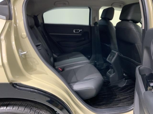 ヴェゼル ｅ：ＨＥＶ　Ｚ　Ｈ　ＳＥＮＳＩＮＧ　最長５年保証　ワンオーナー　純正ナビ　ＴＶ　Ｒカメラ　ＢＴオ－ディオ　ＥＴＣ　ＬＥＤライト　ＶＳＡ　シートヒーター　クルコン　Ｐテールゲート　アルミ　フォグ　スマキー　盗難防止装置（18枚目）