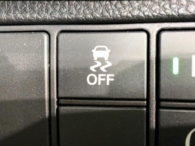 ヴェゼル ｅ：ＨＥＶ　Ｘ　Ｈ　ＳＥＮＳＩＮＧ　最長５年保証　ワンオ－ナ－　純正ナビ　ＴＶ　Ｒカメラ　ＢＴオ－ディオ　ＥＴＣ　ＬＥＤライト　ＶＳＡ　クルコン　スマ－トキ－　盗難防止装置　整備記録簿　スペアキ－　Ｗエアバッグ（14枚目）