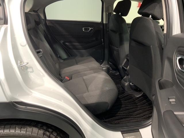 ヴェゼル ｅ：ＨＥＶ　Ｘ　Ｈ　ＳＥＮＳＩＮＧ　最長５年保証　ワンオ－ナ－　純正ナビ　ＴＶ　Ｒカメラ　ＢＴオ－ディオ　ＥＴＣ　ＬＥＤライト　ＶＳＡ　クルコン　スマ－トキ－　盗難防止装置　整備記録簿　スペアキ－　Ｗエアバッグ（18枚目）