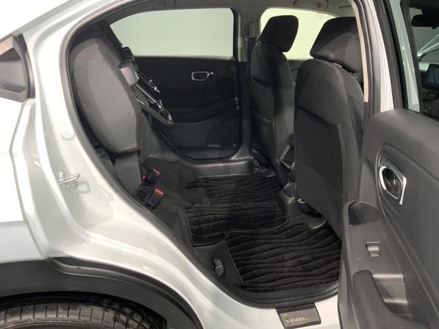 ヴェゼル ｅ：ＨＥＶ　Ｘ　Ｈ　ＳＥＮＳＩＮＧ　最長５年保証　ワンオ－ナ－　純正ナビ　ＴＶ　Ｒカメラ　ＢＴオ－ディオ　ＥＴＣ　ＬＥＤライト　ＶＳＡ　クルコン　スマ－トキ－　盗難防止装置　整備記録簿　スペアキ－　Ｗエアバッグ（34枚目）