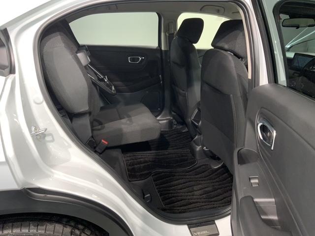 ヴェゼル ｅ：ＨＥＶ　Ｘ　Ｈ　ＳＥＮＳＩＮＧ　最長５年保証　ワンオ－ナ－　純正ナビ　ＴＶ　Ｒカメラ　ＢＴオ－ディオ　ＥＴＣ　ＬＥＤライト　ＶＳＡ　クルコン　スマ－トキ－　盗難防止装置　整備記録簿　スペアキ－　Ｗエアバッグ（36枚目）