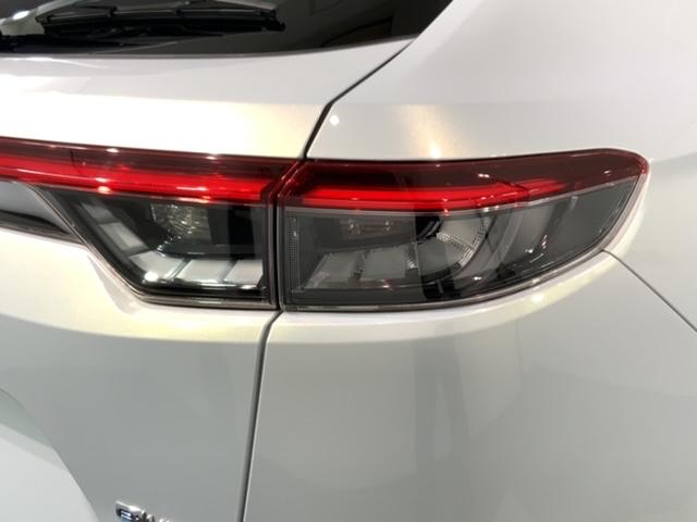 ヴェゼル ｅ：ＨＥＶ　Ｘ　Ｈ　ＳＥＮＳＩＮＧ　最長５年保証　ワンオ－ナ－　純正ナビ　ＴＶ　Ｒカメラ　ＢＴオ－ディオ　ＥＴＣ　ＬＥＤライト　ＶＳＡ　クルコン　スマ－トキ－　盗難防止装置　整備記録簿　スペアキ－　Ｗエアバッグ（45枚目）