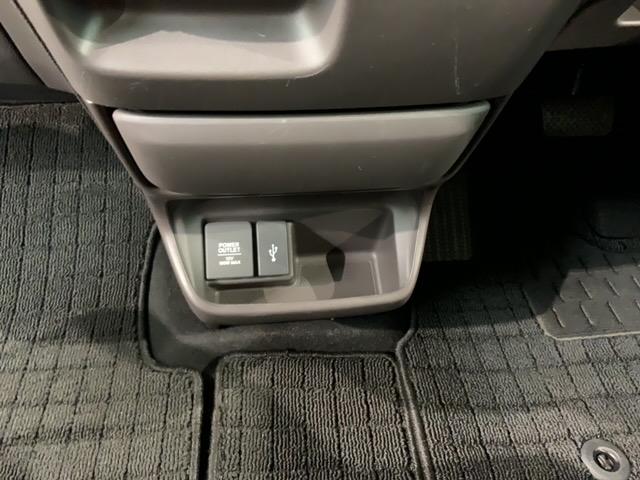 フリード Ｇ・ホンダセンシング　最長５年保証　ナビＶＸＭ－２１４ＶＦｉ　ＴＶ　Ｒカメラ　ＣＤ録音　ＢＴオ－ディオ　ＤＶＤ　ＥＴＣ　ＬＥＤライト　両側電動ドア　ＶＳＡ　シ－トヒ－タ－　クルコン　スマ－トキ－　盗難防止装置　整備記録簿（27枚目）