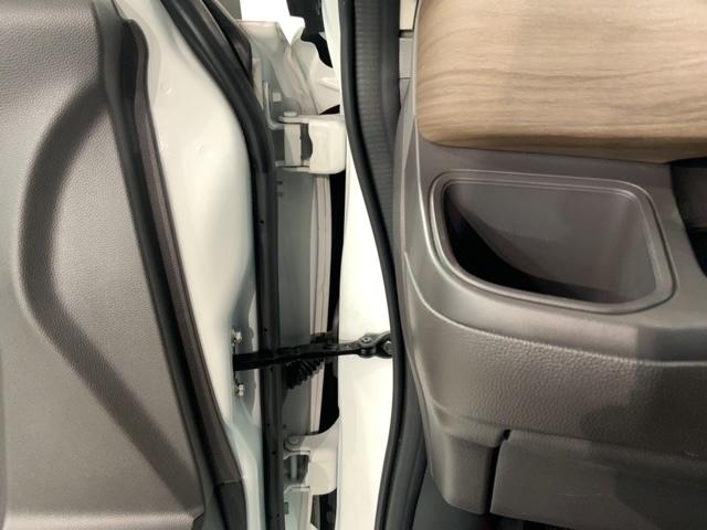 フリード Ｇ・ホンダセンシング　最長５年保証　ナビＶＸＭ－２１４ＶＦｉ　ＴＶ　Ｒカメラ　ＣＤ録音　ＢＴオ－ディオ　ＤＶＤ　ＥＴＣ　ＬＥＤライト　両側電動ドア　ＶＳＡ　シ－トヒ－タ－　クルコン　スマ－トキ－　盗難防止装置　整備記録簿（42枚目）