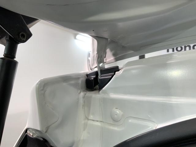 フリード Ｇ・ホンダセンシング　最長５年保証　ナビＶＸＭ－２１４ＶＦｉ　ＴＶ　Ｒカメラ　ＣＤ録音　ＢＴオ－ディオ　ＤＶＤ　ＥＴＣ　ＬＥＤライト　両側電動ドア　ＶＳＡ　シ－トヒ－タ－　クルコン　スマ－トキ－　盗難防止装置　整備記録簿（43枚目）