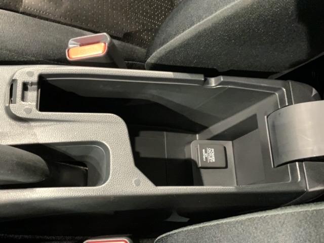 フィットハイブリッド Fパッケージ 1年保証 ワンオ-ナ- ナビVXM-155VSi TV Rカメラ BTオ-ディオ DVD ドラレコ LEDライト VSA アルミ スマ-トキ- 盗難防止装置 整備記録簿 AAC スペアキ-(24枚目)