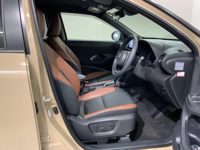 ヤリスクロス ハイブリッドＺ　アドベンチャー　２ト－ン　最長５年保証　ＴＶ　Ｒカメラ　マルチビュ－　ＢＴオ－ディオ　衝突軽減Ｂ　ドラレコ　ＥＴＣ　ＬＥＤライト　横滑り防止　シ－トヒ－タ－　電動シ－ト　クルコン　アルミ　スマ－トキ－　盗難防止装置（18枚目）