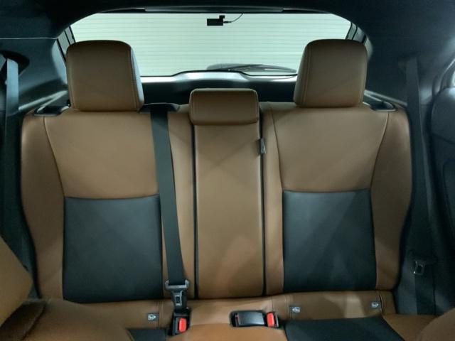 ヤリスクロス ハイブリッドＺ　アドベンチャー　２ト－ン　最長５年保証　ＴＶ　Ｒカメラ　マルチビュ－　ＢＴオ－ディオ　衝突軽減Ｂ　ドラレコ　ＥＴＣ　ＬＥＤライト　横滑り防止　シ－トヒ－タ－　電動シ－ト　クルコン　アルミ　スマ－トキ－　盗難防止装置（30枚目）