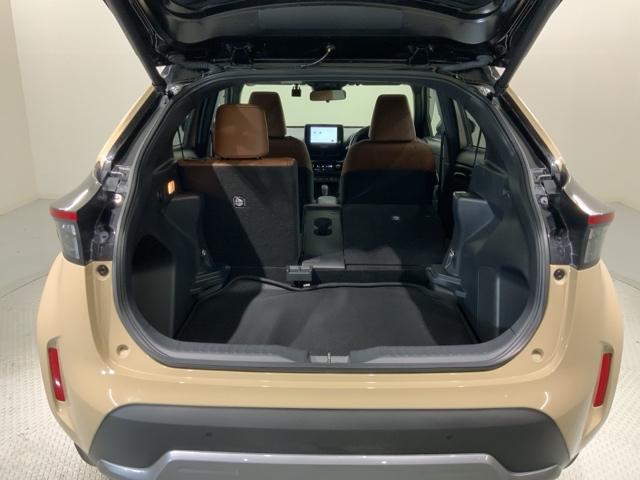 ヤリスクロス ハイブリッドＺ　アドベンチャー　２ト－ン　最長５年保証　ＴＶ　Ｒカメラ　マルチビュ－　ＢＴオ－ディオ　衝突軽減Ｂ　ドラレコ　ＥＴＣ　ＬＥＤライト　横滑り防止　シ－トヒ－タ－　電動シ－ト　クルコン　アルミ　スマ－トキ－　盗難防止装置（35枚目）