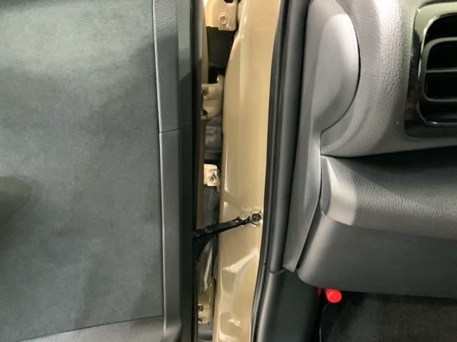 ヤリスクロス ハイブリッドＺ　アドベンチャー　２ト－ン　最長５年保証　ＴＶ　Ｒカメラ　マルチビュ－　ＢＴオ－ディオ　衝突軽減Ｂ　ドラレコ　ＥＴＣ　ＬＥＤライト　横滑り防止　シ－トヒ－タ－　電動シ－ト　クルコン　アルミ　スマ－トキ－　盗難防止装置（42枚目）