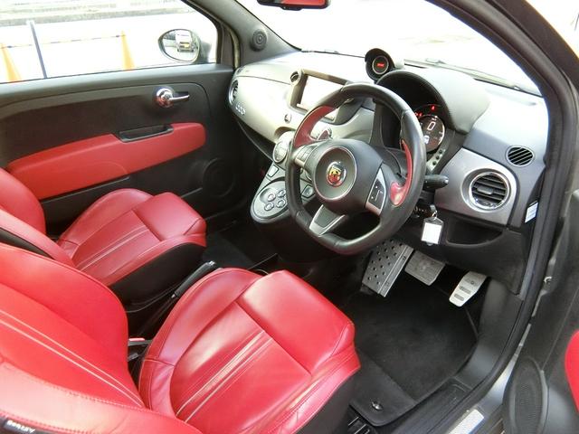 アバルト595 ツーリズモ HIDヘッドライト 革シート 5速AT 17インチアルミ ナビ地デジTV ETC 1オーナー 取説 保証書(5枚目)