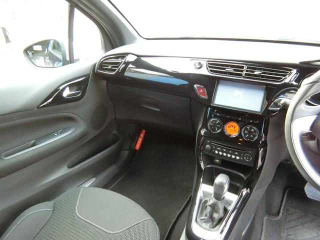 ＤＳ３ シック　ＤＳ　ＬＥＤビジョンパッケージ　ＨＩＤヘッドライト　オートライト　フォグランプ　純正１６インチアルミ　アクティブシテイブレーキシステム　バックカメラ　ドラレコ前後　ＥＴＣ　１オーナー車　禁煙車　保証書　記録簿　スペアキー（33枚目）